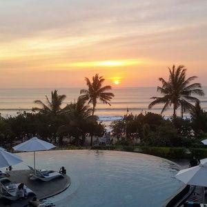 Meet your Posher, Sharron!